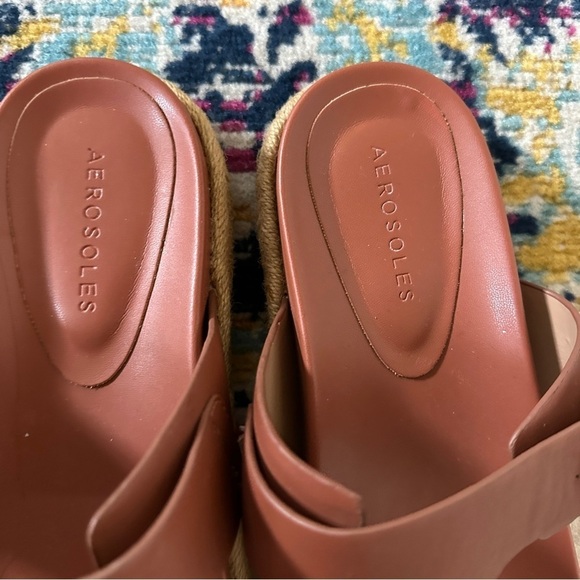 AEROSOLES Cina Faux Leather T-Strap Sandals in Clay Size 10 - Picture 2 of 9